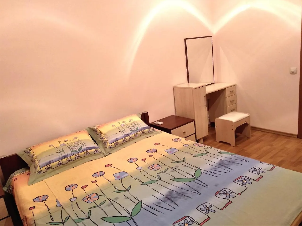 Ok Apartments On Klovska - Kiev Ukraine
