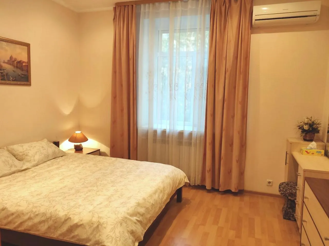 Ok Apartments On Klovska - Kiev Ukraine